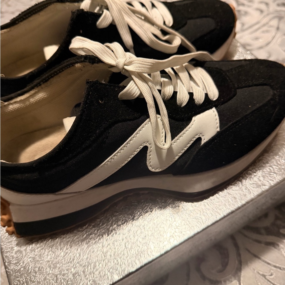 Steve Madden Black and White Sneakers
